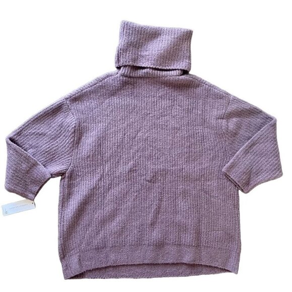 Goodnight Macaroon Size M Purple Turtleneck Soft Chunky Sweater - Picture 1 of 3